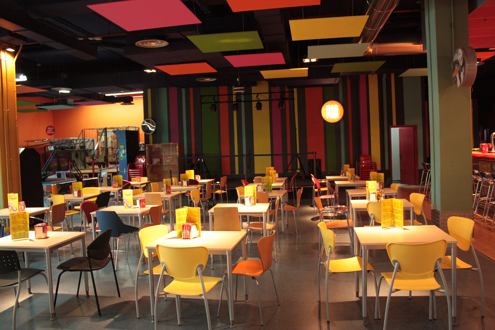 WOW - Centro de Ócio