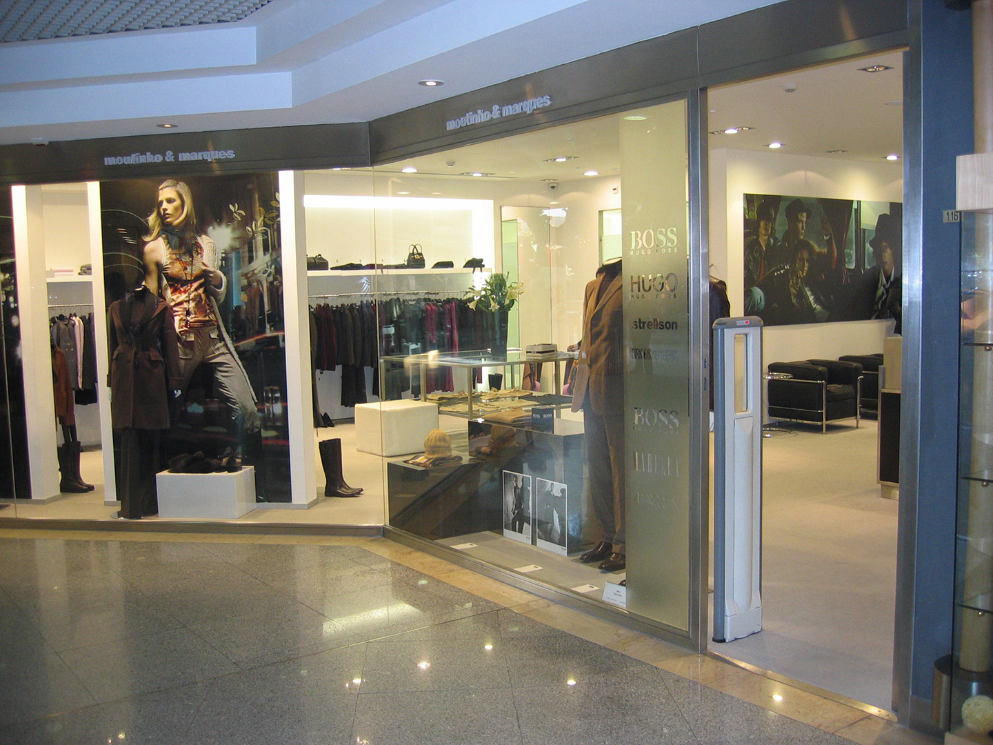 Moutinho & Marques - Loja